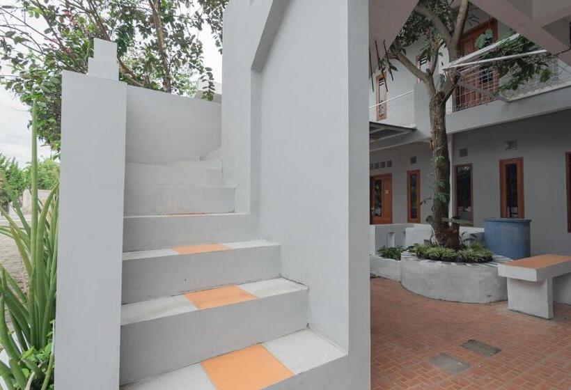 酒店 Lembur Kiwari Setra Duta Mitra Reddoorz