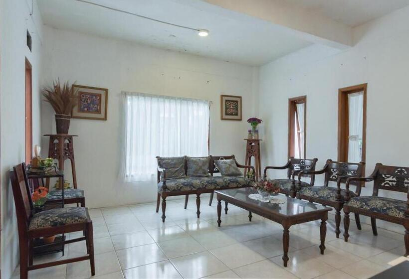 酒店 Lembur Kiwari Setra Duta Mitra Reddoorz