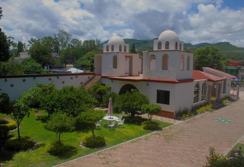 فندق Muñoz De Luna