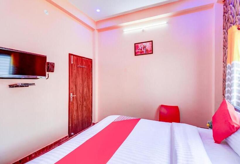 فندق Oyo 77242 R K Residency Sgpgi