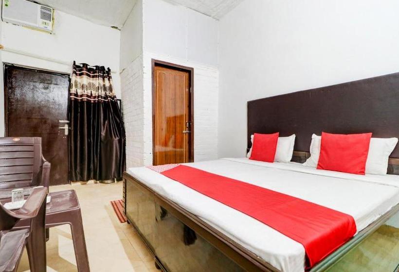 Отель Oyo 78163  Savera