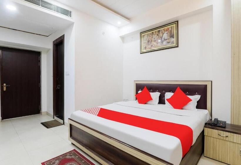 Отель O The Maharaja Inn