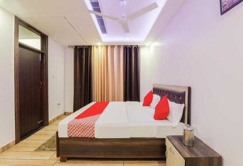 Отель O The Maharaja Inn