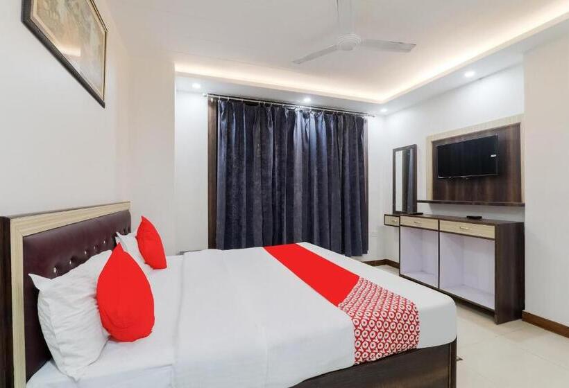 Отель O The Maharaja Inn