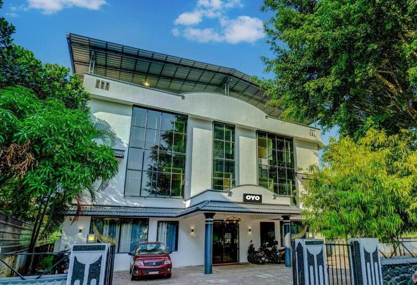 酒店 Oyo 79046 Zco Residency