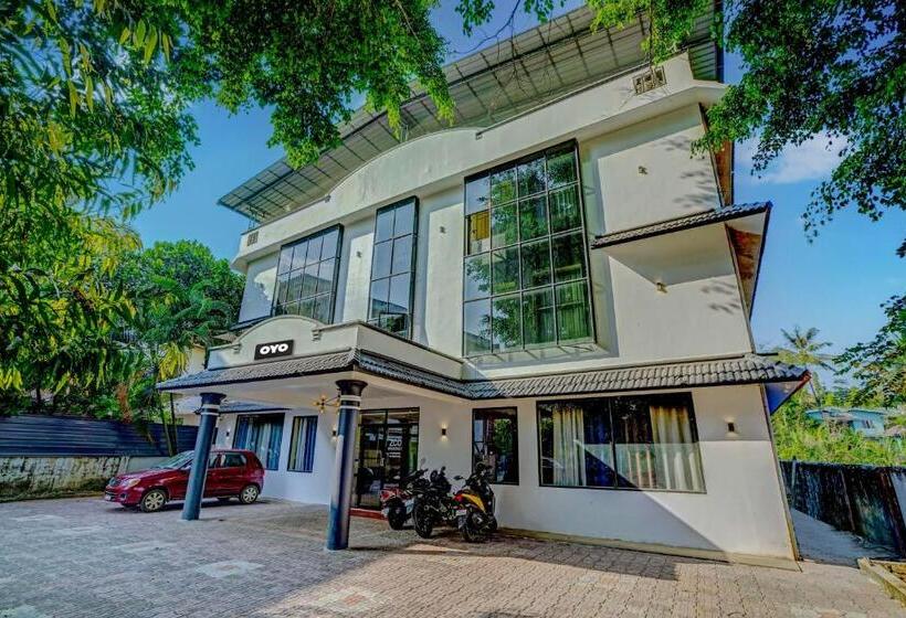 酒店 Oyo 79046 Zco Residency