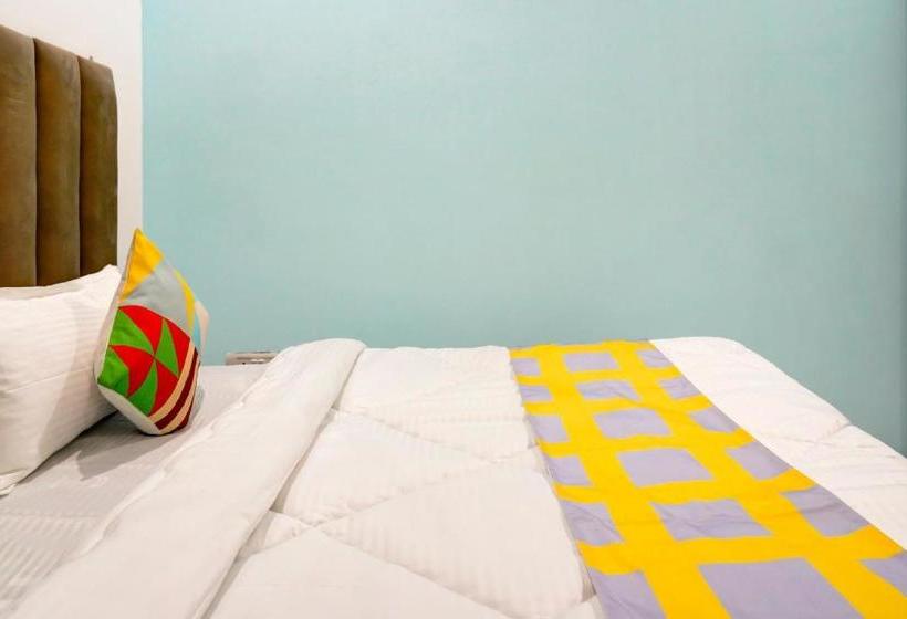 Szálloda Oyo 79099 Flagship  Blue Supphire