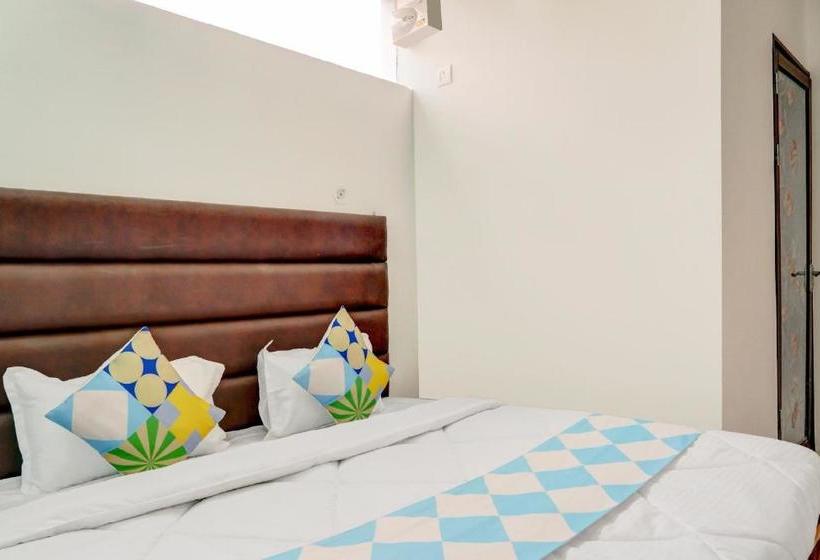 Szálloda Oyo 79099 Flagship  Blue Supphire