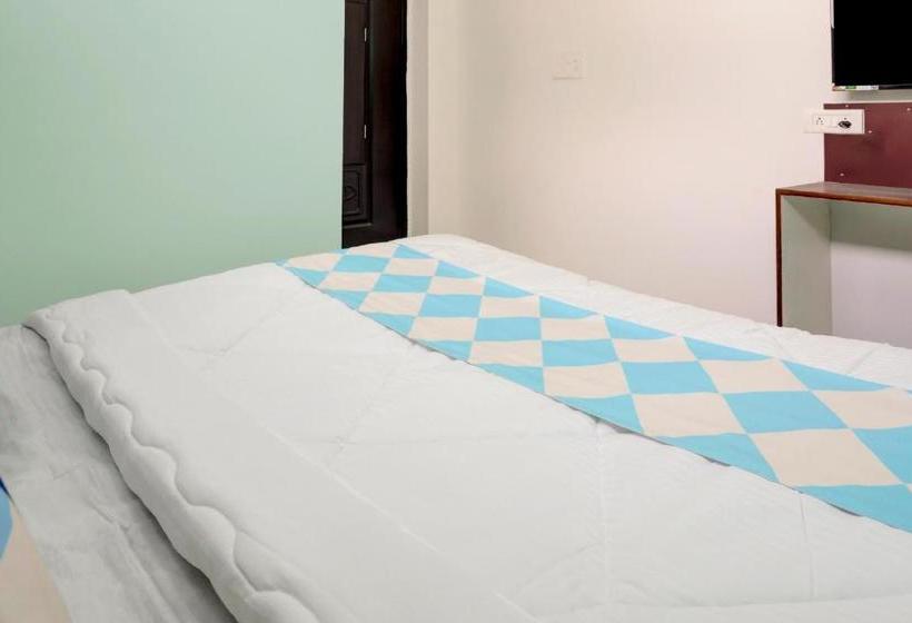 Hotel Oyo 79099 Flagship Blue Supphire