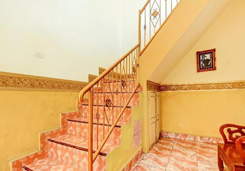 בית מלון כפרי Oyo 90307 Fj Alfaeyza Kost