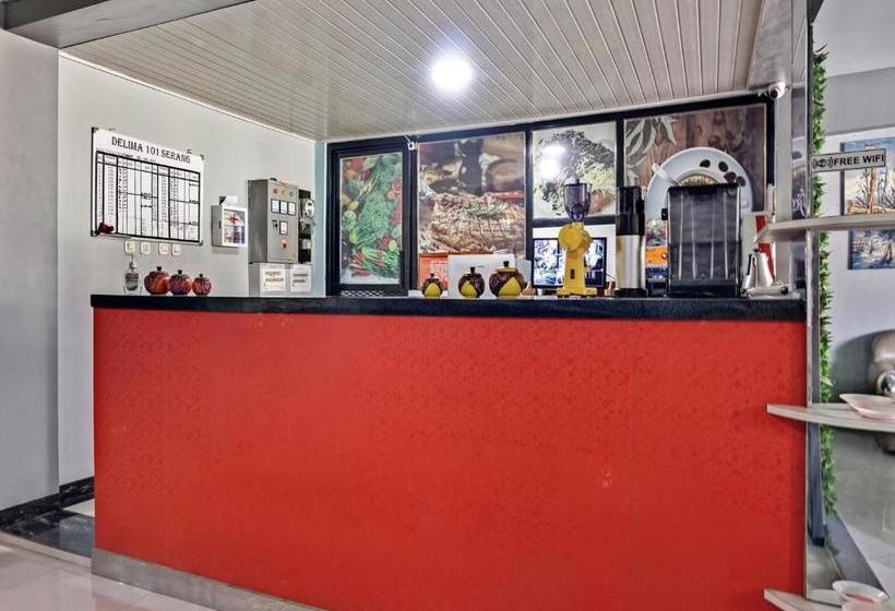 호텔 Oyo 90314 Stadion Guesthouse Syariah