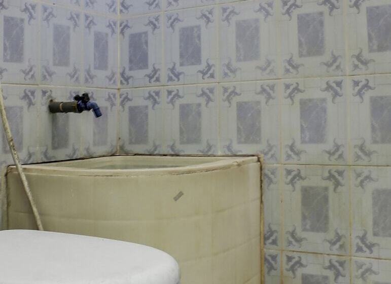 Отель Oyo 90316  Candri Pelaihari