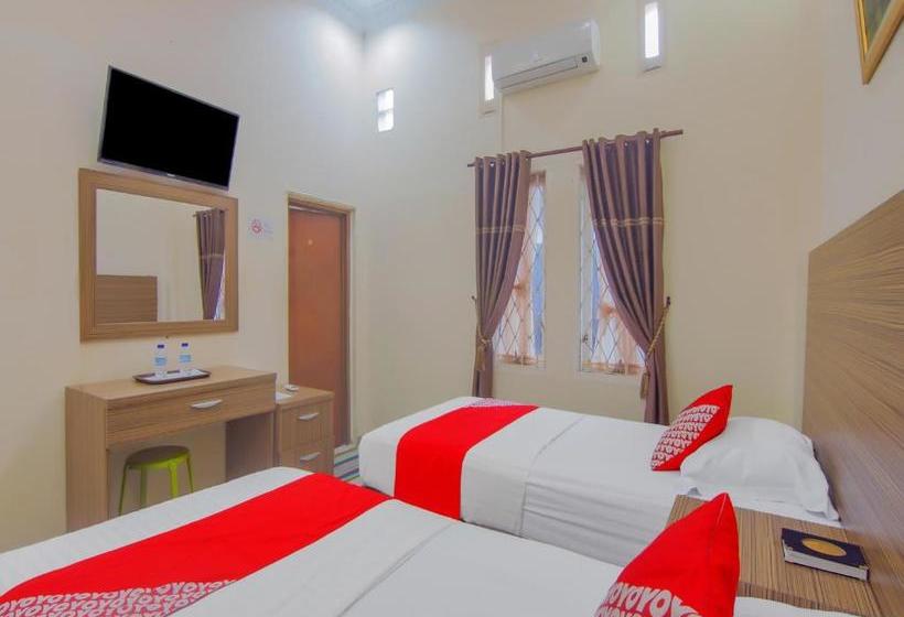 فندق Oyo 90327  Faradisa Syariah