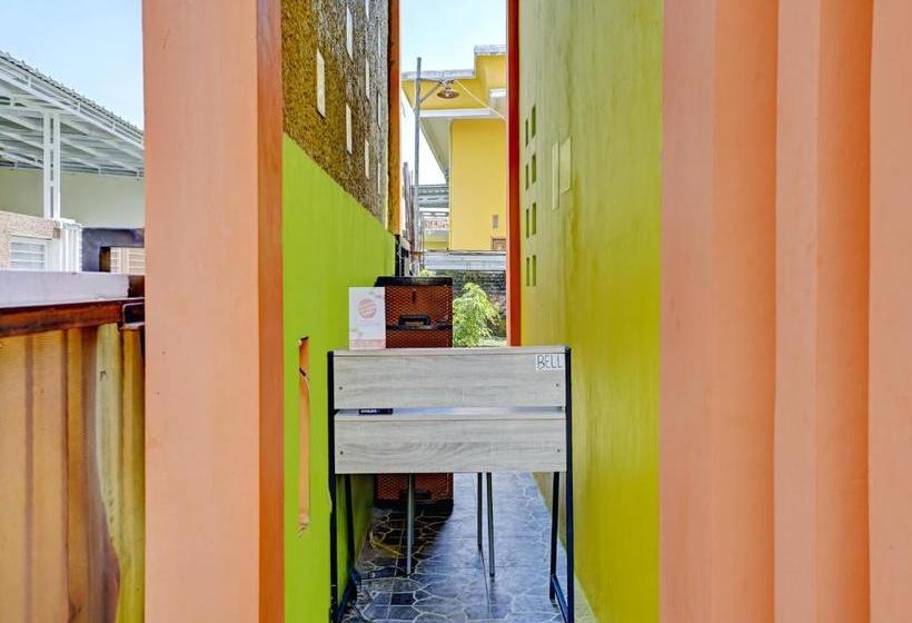 Отель Oyo 90332 Puri Pembangunan Residence Syariah