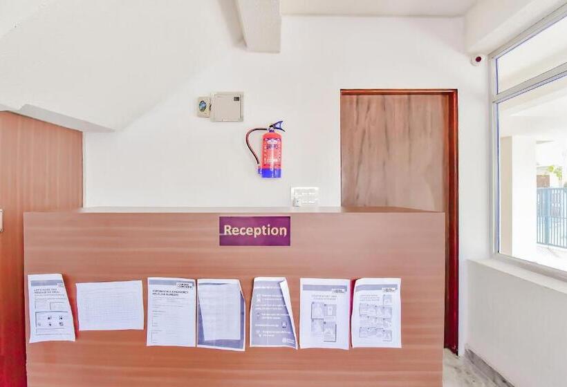 ホテル Oyo Jai1273 Rayal Inn