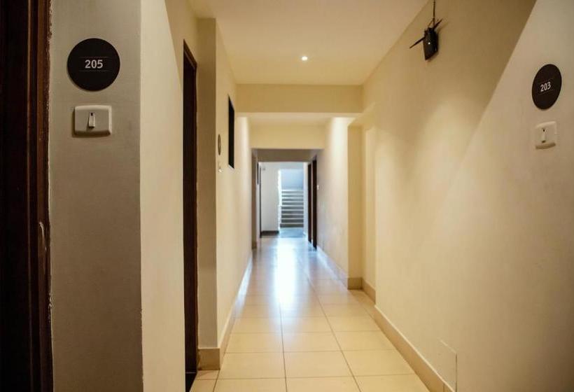 酒店 Pratham Inn By Downtown S
