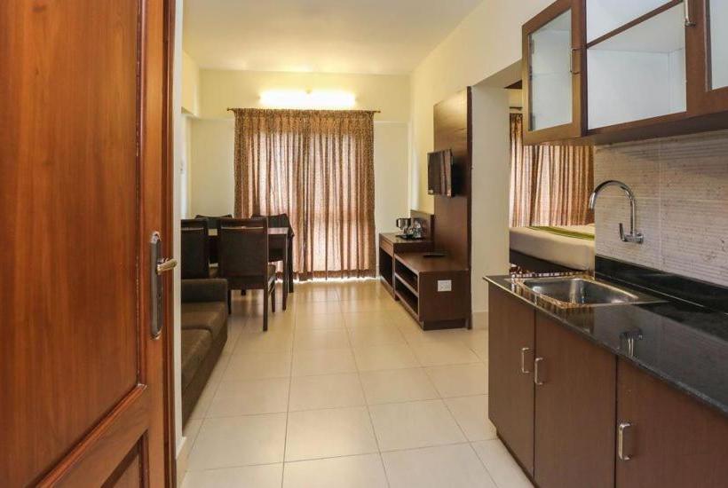 בית מלון כפרי Pratham Inn By Downtown S