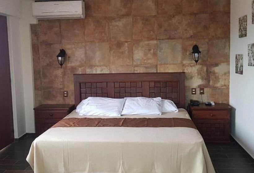 ホテル Suites Real Córdoba