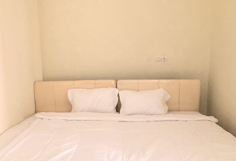 酒店 Reddoorz Near Alun Alun Sidoarjo