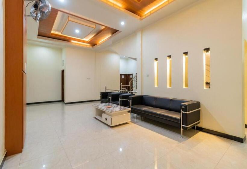 酒店 Reddoorz Plus Near Ramayana Pematangsiantar