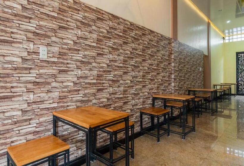 酒店 Reddoorz Plus Near Ramayana Pematangsiantar