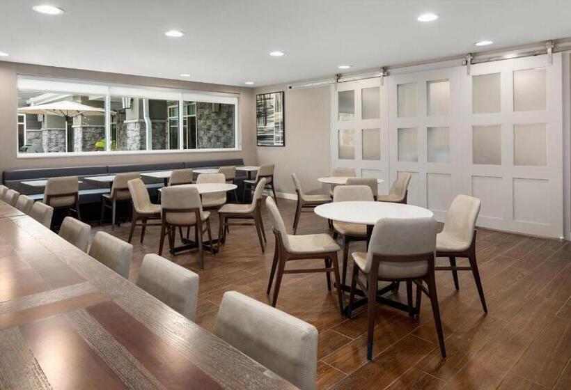 فندق Residence Inn By Marriott East Peoria