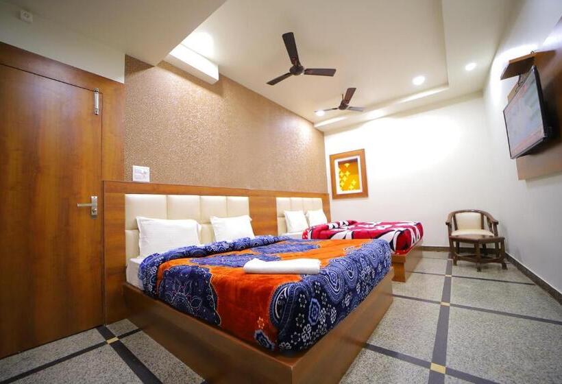 هتل Royal Phoenix