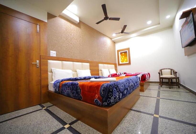 هتل Royal Phoenix