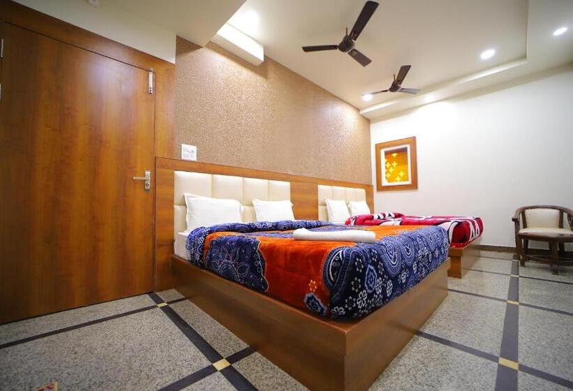 هتل Royal Phoenix