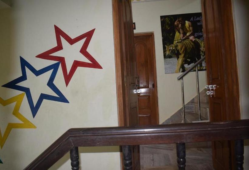 호텔 Sai Gourav Residence