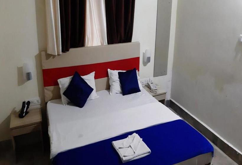 호텔 Sai Gourav Residence