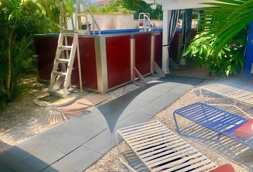 Отель Sir David Guesthouse   Adults Only