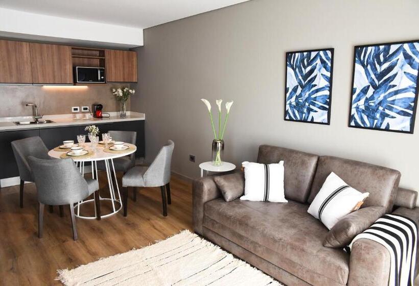 בית מלון כפרי Soho Suites