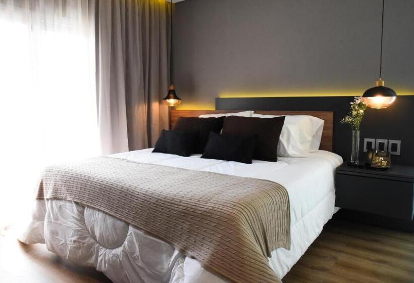 בית מלון כפרי Soho Suites