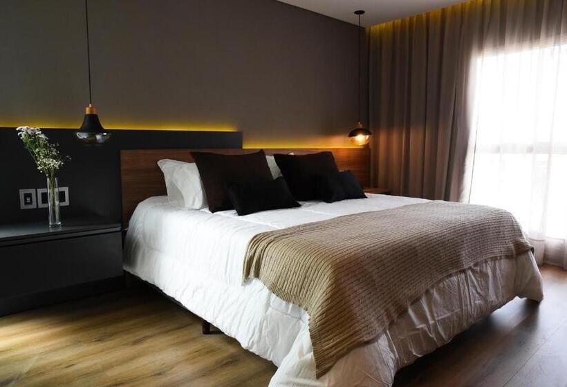 בית מלון כפרי Soho Suites