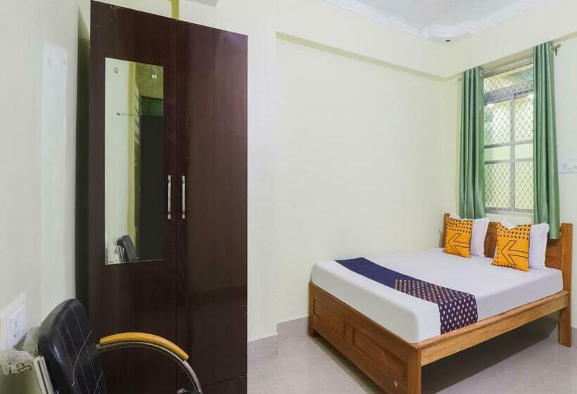 فندق Spot On 78945 Chanakya