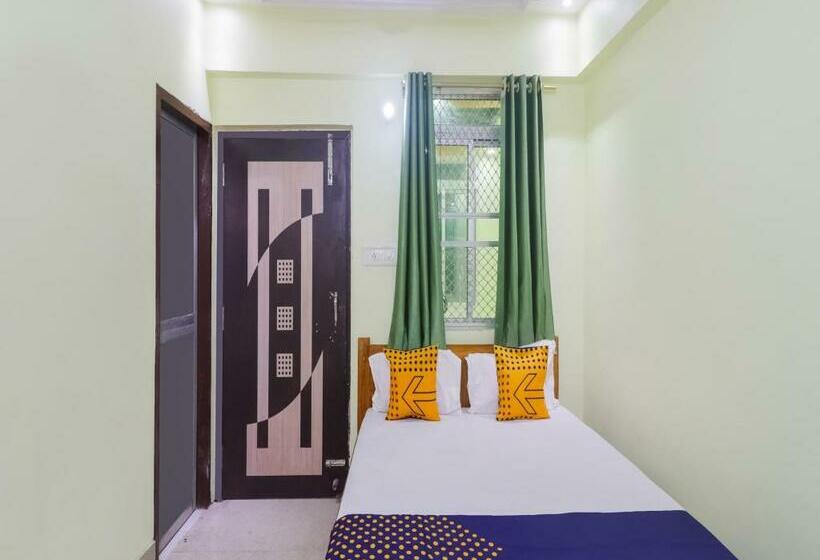 فندق Spot On 78945 Chanakya