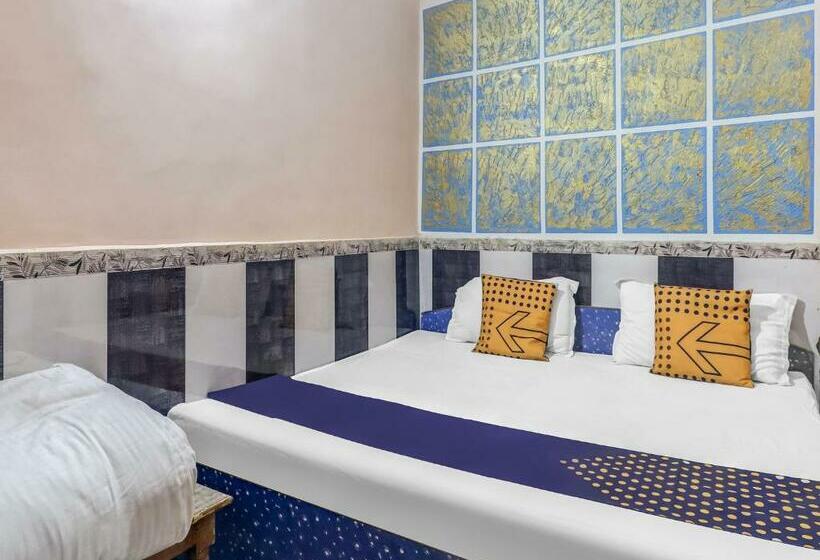 호텔 Spot On 79257 New Sado