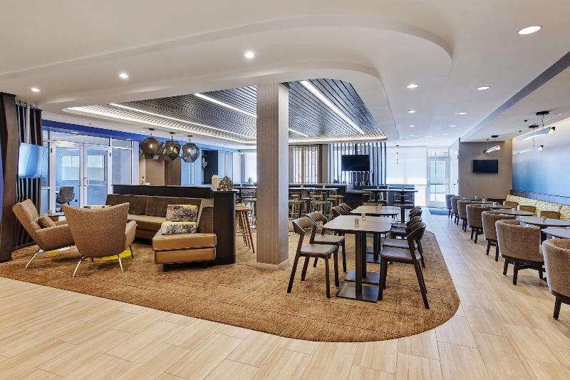 هتل Springhill Suites By Marriott Chicago Chinatown