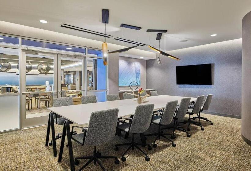 هتل Springhill Suites By Marriott Chicago Chinatown