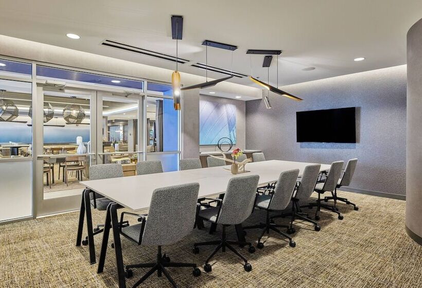 هتل Springhill Suites By Marriott Chicago Chinatown