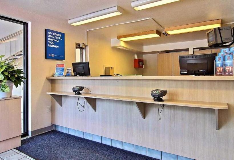 فندق Studio 6 Merrillville In