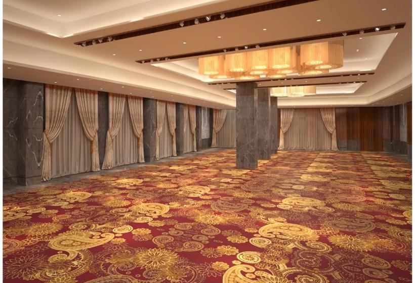 ホテル The Gaurs Sarovar Premiere