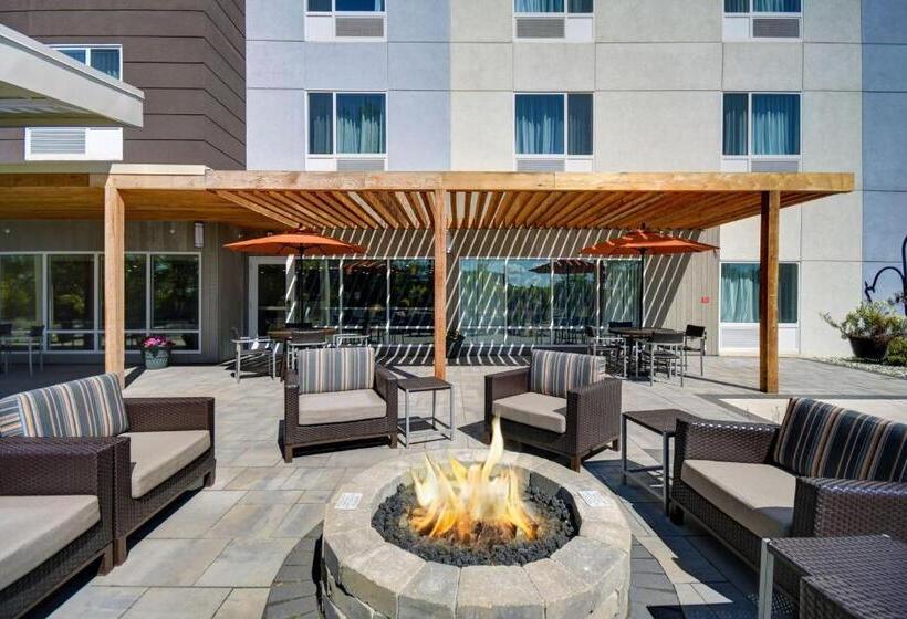 هتل Towneplace Suites By Marriott Grand Rapids Wyoming