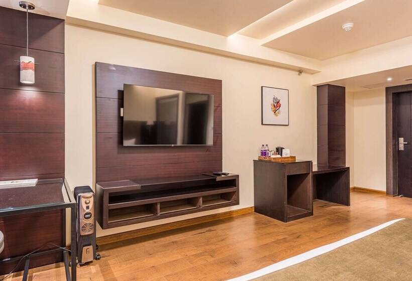 בית מלון כפרי Udaan Himalayan Suites And Spa