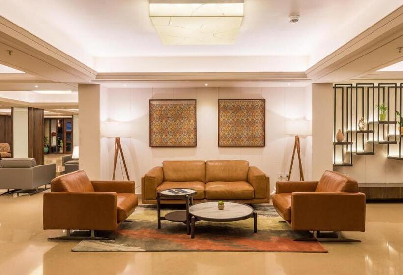 בית מלון כפרי Udaan Himalayan Suites And Spa