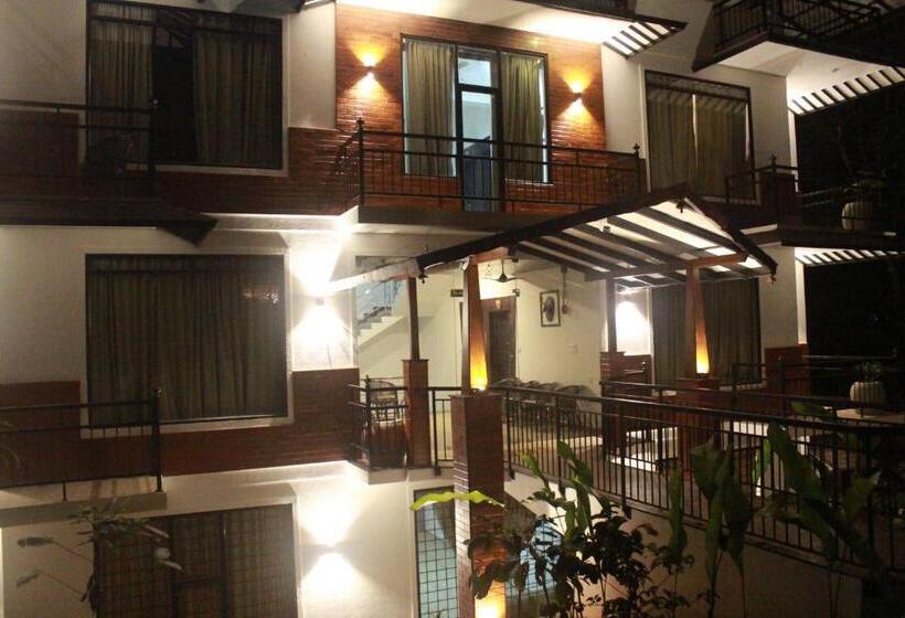 Отель Vanya By Citrine