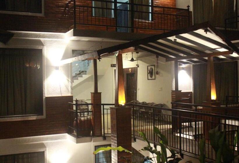 Отель Vanya By Citrine