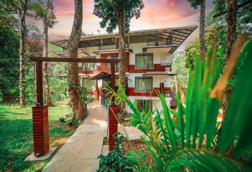 Отель Vanya By Citrine