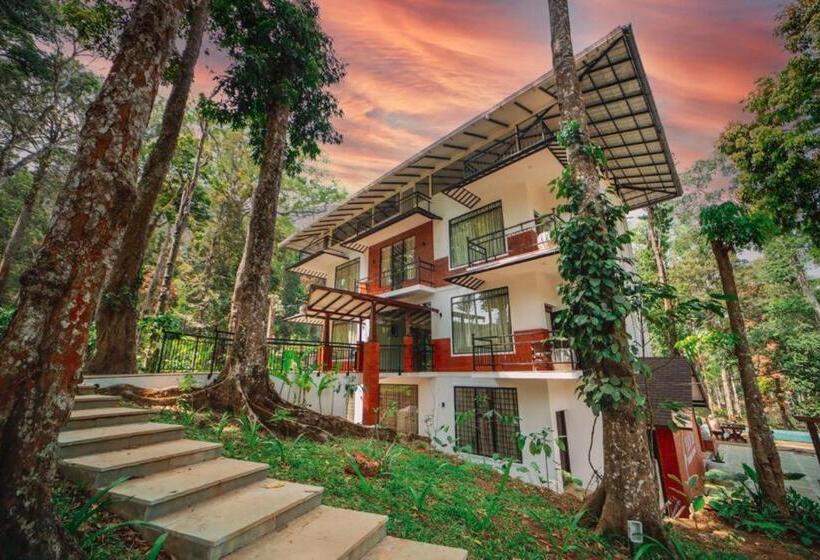 Отель Vanya By Citrine